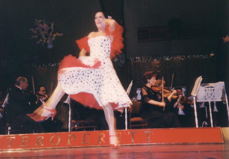 41BudapestDancer